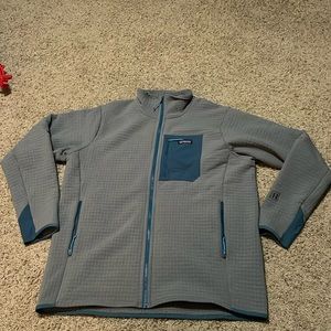 Patagonia R2 tech face